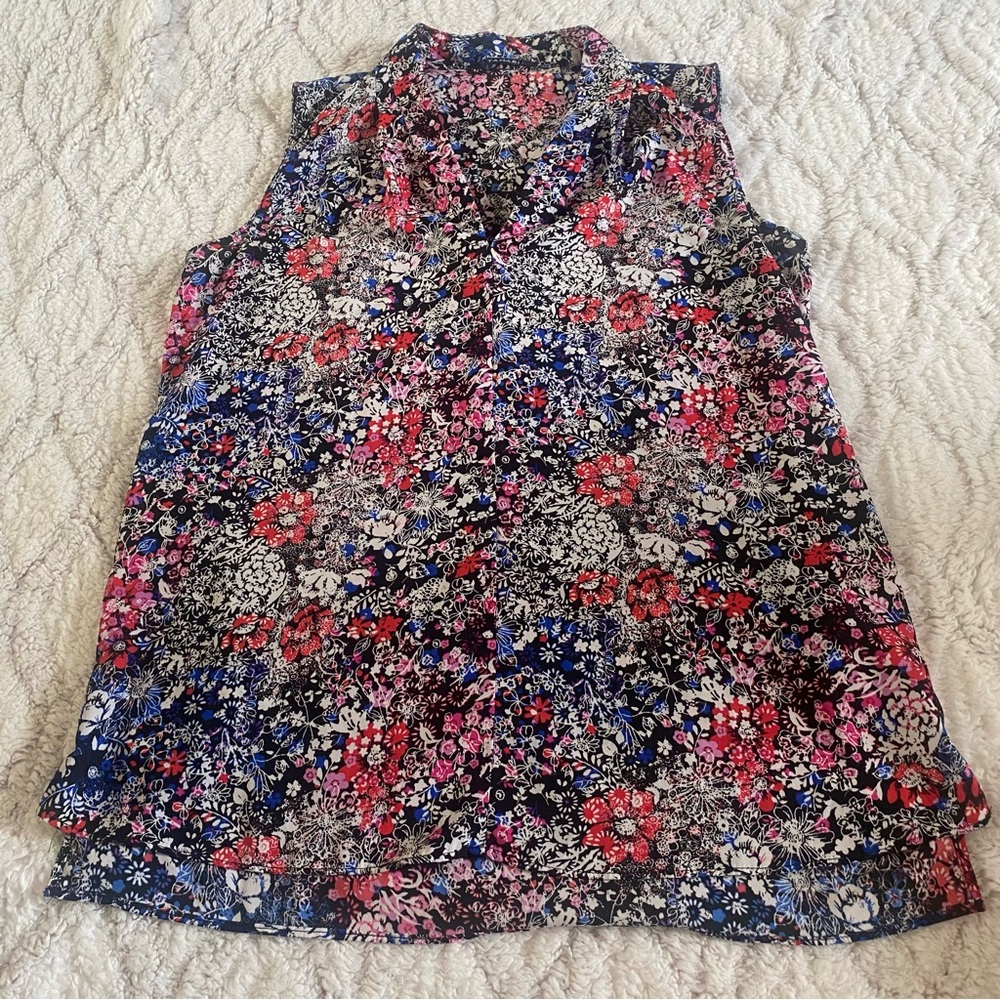 Tahari Tank Top Womens Sz Small Floral Red Pink Blue Black V Neck Sleeveless